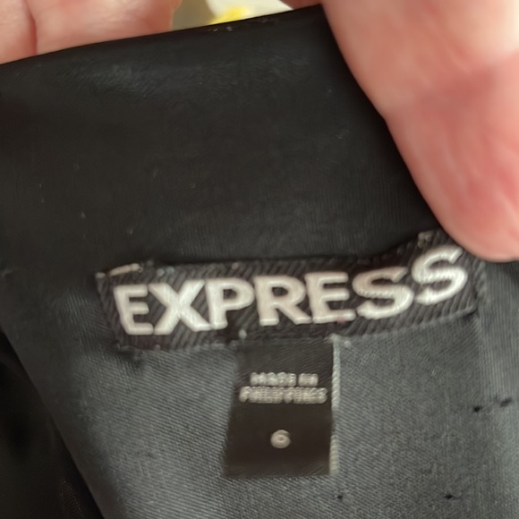 Black mini dress with side zip and side rousching detail. - Picture 5 of 5